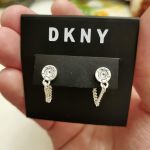 Продам серебрянные серьги DKNY