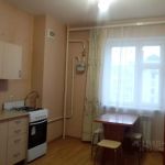 Продам двухкомнатную квартиру в новом м-не. ул. Газовиков 11 64 кв. м. кухня 9 кв. м.