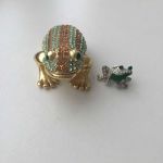 Статуэтка лягушка стразы сваровски swarovski талисман деньги сувенир подарок фигурка амулет денежный