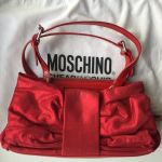 Сумка moschino италия красная замша натуральная лазерная лак кожа бант принт дизайн декор